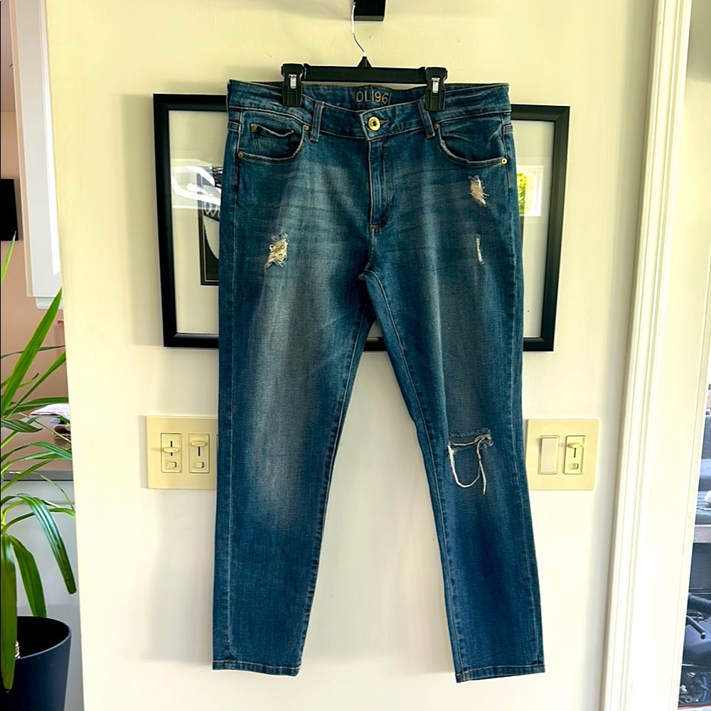 DL1961 distressed AZALEA jeans size 31